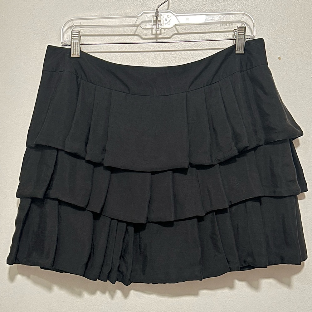 EUC Banana Republic Pleated Mini Skirt. Black/Sz. 12.
